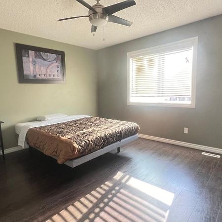 Monthly Accommodation Edmonton Londondery, Pilot Sound, Mcconachie Area Buitenkant foto